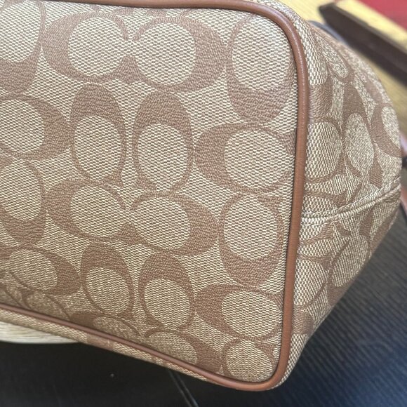 COACH Signature Coated Canvas Leather Drawstring Carryall Women's Tote New - Picture 8 of 15